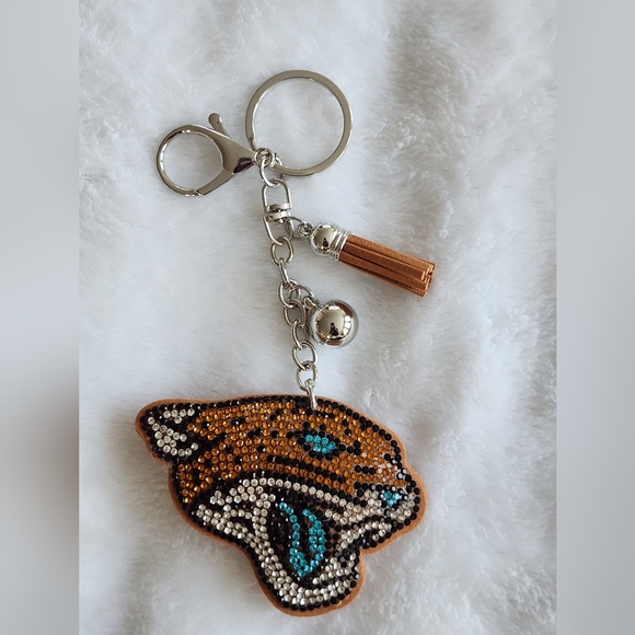 Jacksonville Jaguars Football Keychain Bag Charm - Picture 1 of 3